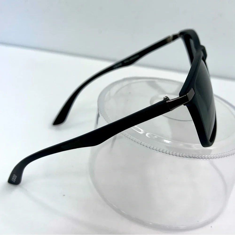 IZOD, POLARIZED, OLIVE GREEN LENSES, 100%UV PROTECTION, BLACK FRAME SUNGLASSES